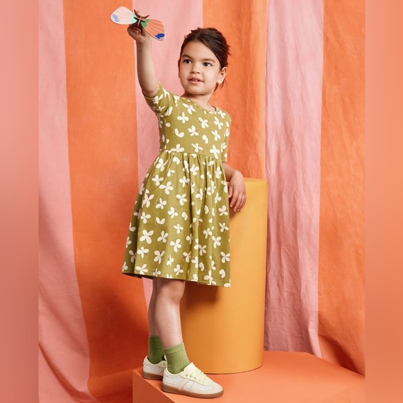 NWOT Hanna Andersson Long sleeve cotton green butterfly skater dress w pockets 4 - Picture 2 of 4